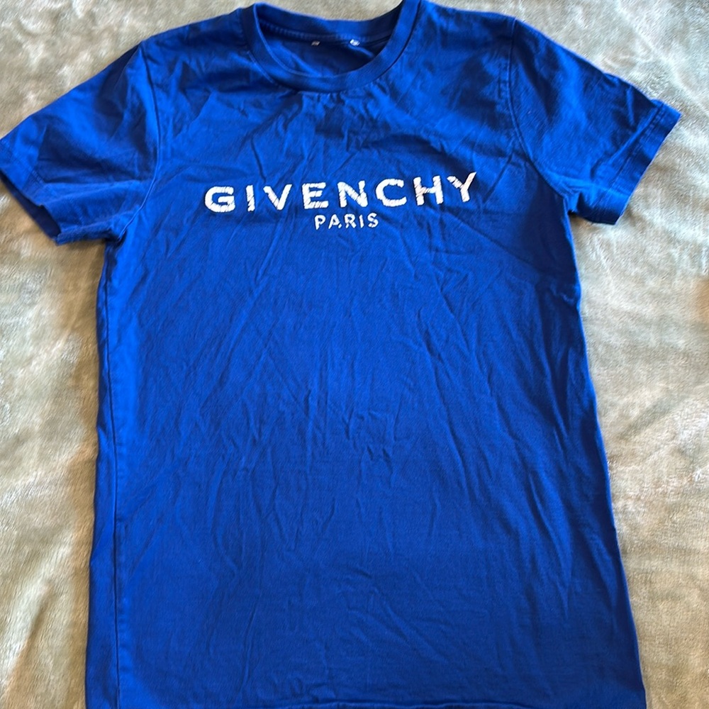 Givenchy T-shirt